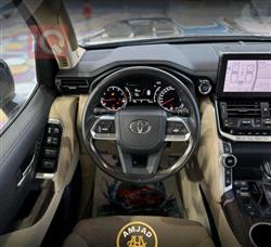 تۆیۆتا لاند کروزەر